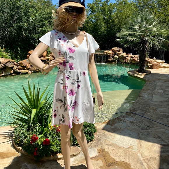 Flirty floral dress ecru W/violet NWT - Picture 5 of 8